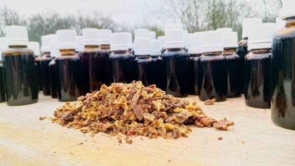 Propolis brute et flacons
